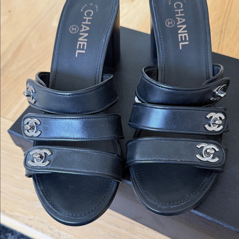 CHANEL Black Triple-Strap Leather Mules with Silver CC Logos - Picture 3 of 5